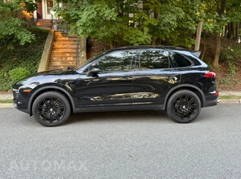 2016 Porsche Cayenne – miniatura 2
