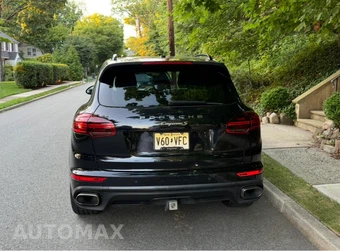 2016 Porsche Cayenne – miniatura 4