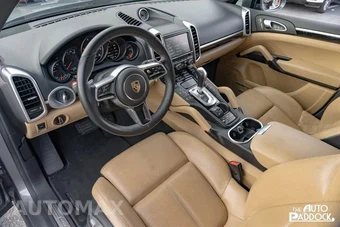 2016 Porsche Cayenne - miniatura 11