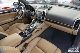 2016 Porsche Cayenne - miniatura 12