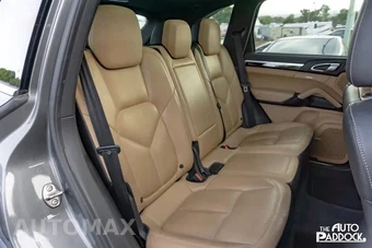 2016 Porsche Cayenne - miniatura 16