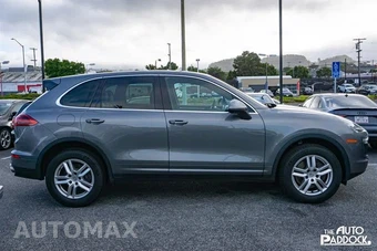 2016 Porsche Cayenne - miniatura 4
