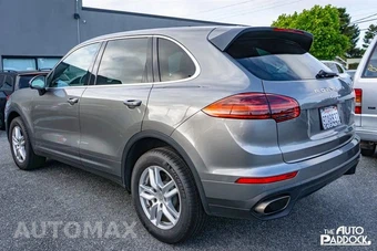 2016 Porsche Cayenne - miniatura 7