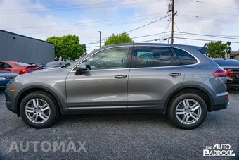 2016 Porsche Cayenne - miniatura 8