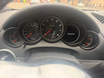 2016 Porsche Cayenne – miniatura 24