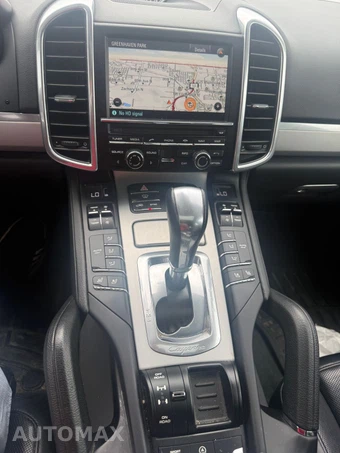 2016 Porsche Cayenne – miniatura 27