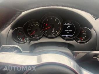 2016 Porsche Cayenne – miniatura 29