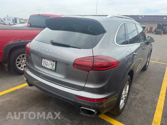 2016 Porsche Cayenne – miniatura 5