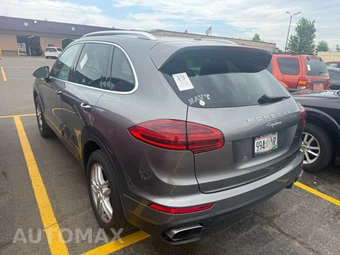 2016 Porsche Cayenne – miniatura 6