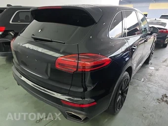 2016 Porsche Cayenne – miniatura 4