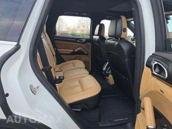 2016 Porsche Cayenne – miniatura 16