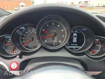 2016 Porsche Cayenne – miniatura 9