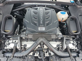 2016 Porsche Macan S – miniatura 15