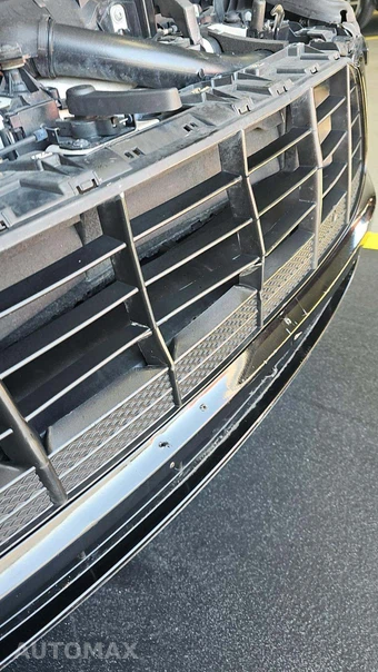 2016 Porsche Macan S – miniatura 45