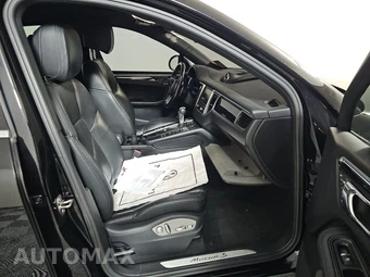 2016 Porsche Macan S - miniatura 8