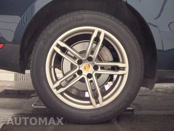 2016 Porsche Macan S – miniatura 11