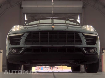 2016 Porsche Macan S – miniatura 3