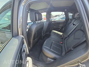 2016 Porsche Macan S – miniatura 13