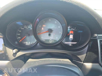 2016 Porsche Macan S – miniatura 9