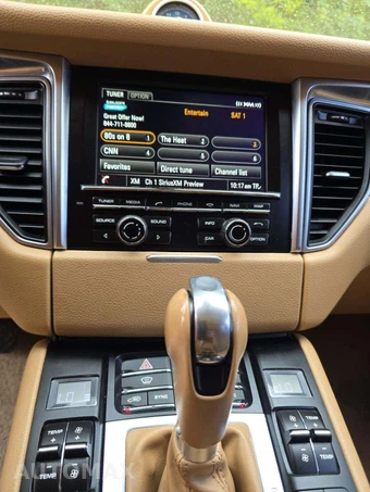 2016 Porsche Macan S – miniatura 10