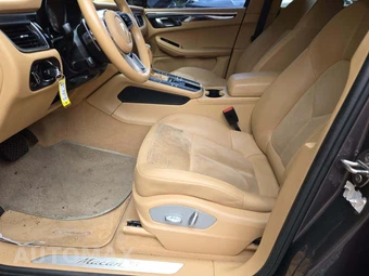 2016 Porsche Macan S – miniatura 6