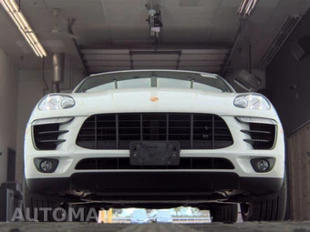 2016 Porsche Macan S - miniatura 3