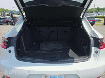 2016 Porsche Macan S – miniatura 14