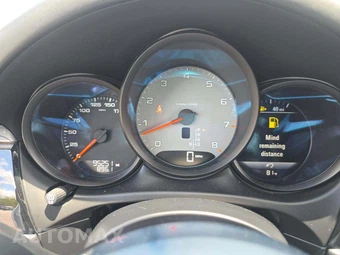 2016 Porsche Macan S – miniatura 9
