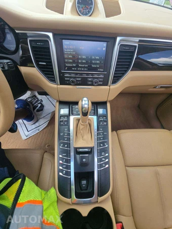 2016 Porsche Macan S - miniatura 10