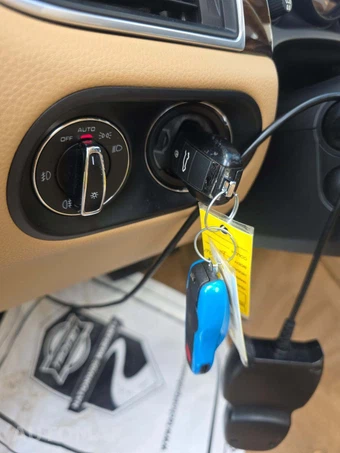 2016 Porsche Macan S - miniatura 8