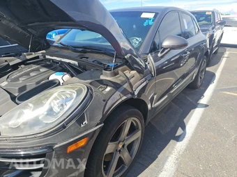 Zdjęcie pojazdu 2016 Porsche Macan S z USA