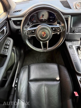 2016 Porsche Macan S - miniatura 12