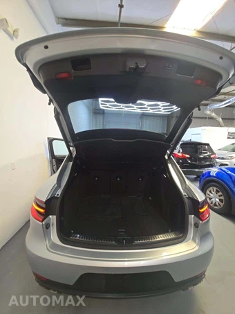 2016 Porsche Macan S - miniatura 14