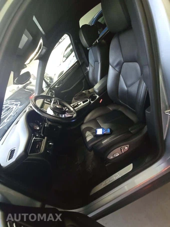 2016 Porsche Macan S - miniatura 6