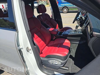 2016 Porsche Macan Turbo – miniatura 18