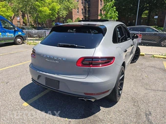 2016 Porsche Macan Turbo – miniatura 3