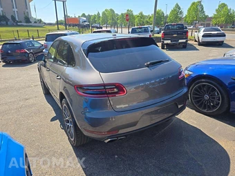 2016 Porsche Macan Turbo – miniatura 2