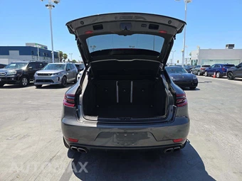 2016 Porsche Macan Turbo – miniatura 11