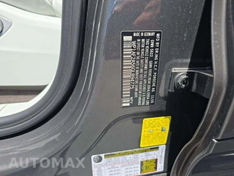 2016 Porsche Macan Turbo – miniatura 2
