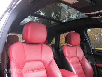 2016 Porsche Macan TURBO – miniatura 28