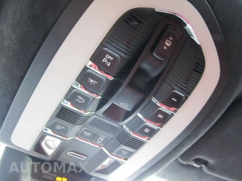 2016 Porsche Macan TURBO – miniatura 54