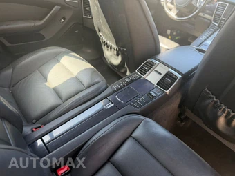 2016 Porsche Panamera 4 Edition - miniatura 16