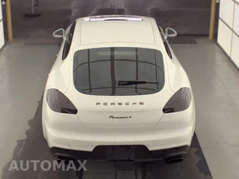 2016 Porsche Panamera 4 Edition – miniatura 5