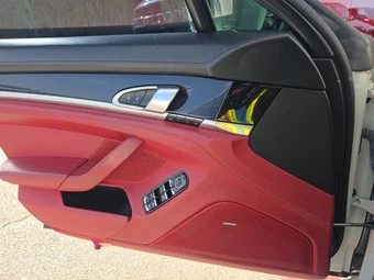 2016 Porsche Panamera 4 Edition – miniatura 9