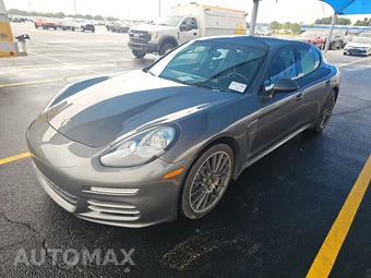 2016 Porsche Panamera 4 Edition