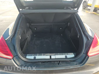 2016 Porsche Panamera 4 Edition – miniatura 17