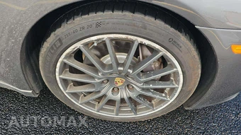 2016 Porsche Panamera 4 Edition – miniatura 28