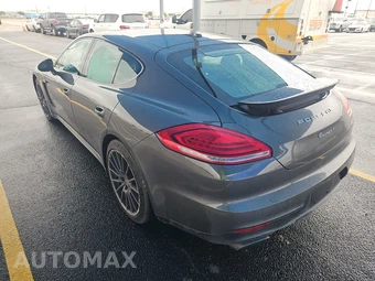 2016 Porsche Panamera 4 Edition – miniatura 6