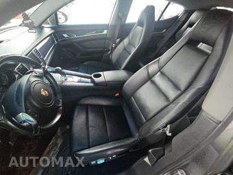 2016 Porsche Panamera 4 Edition – miniatura 7