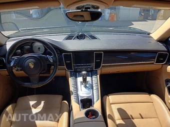 2016 Porsche Panamera 4S - miniatura 10
